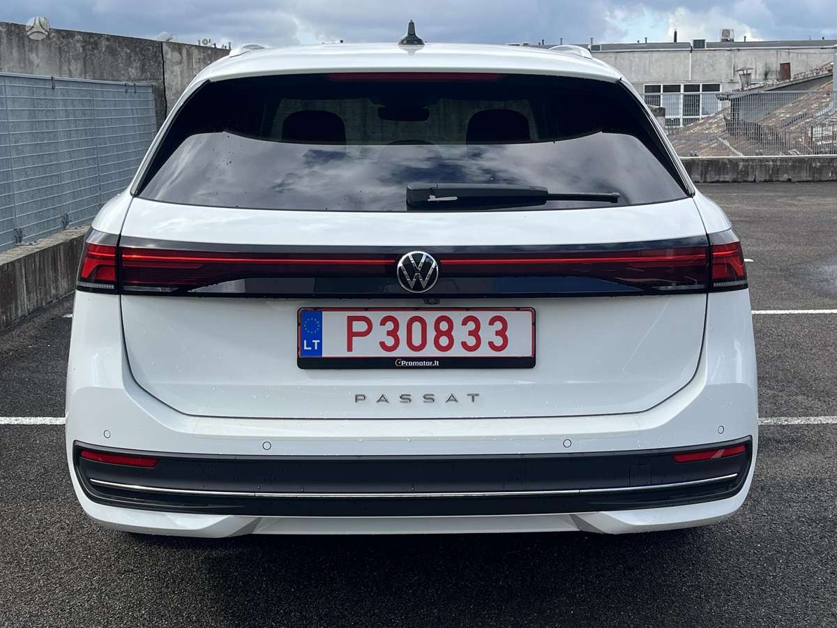 Volkswagen Passat - 5