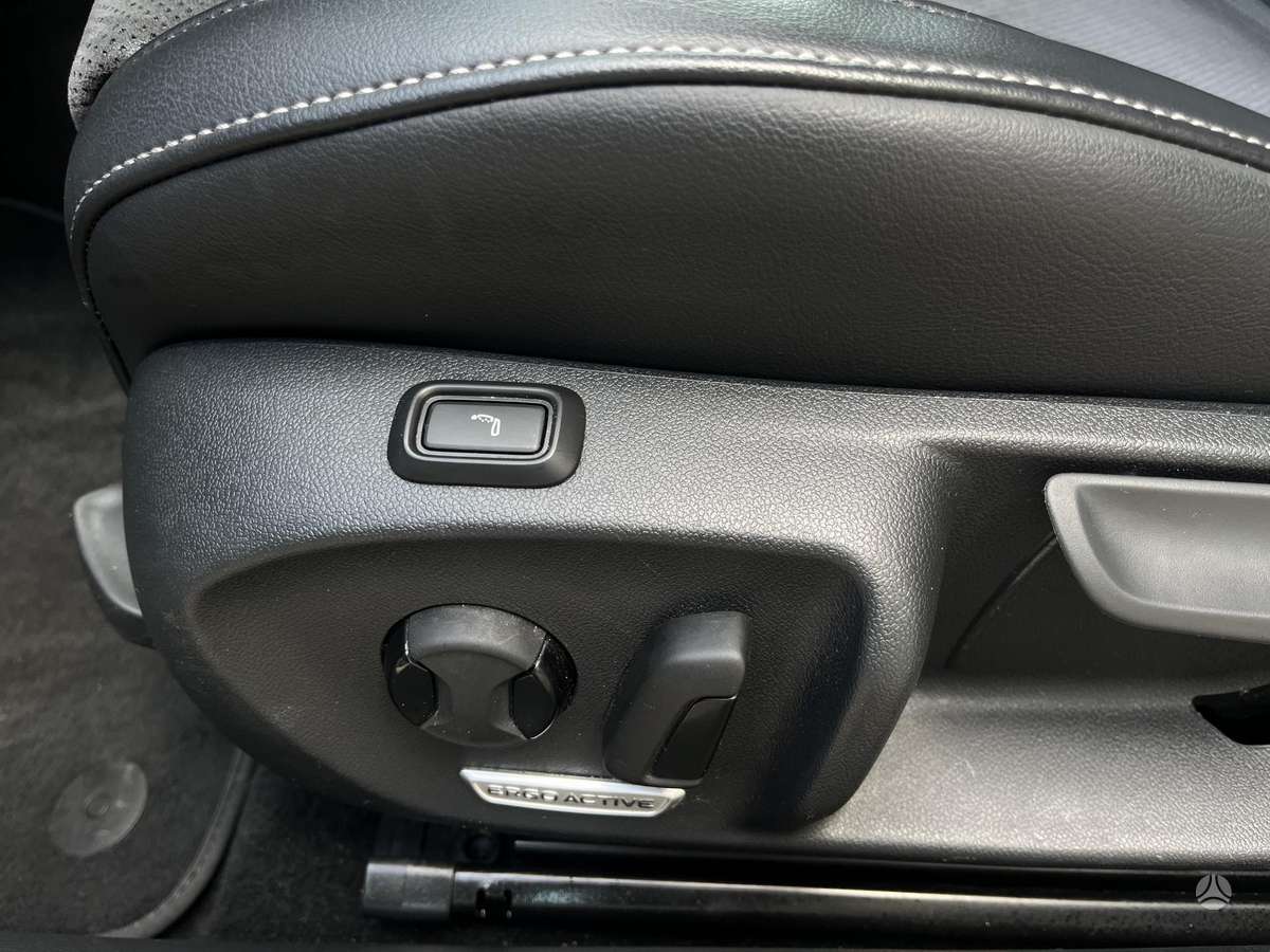 Volkswagen Passat - 10
