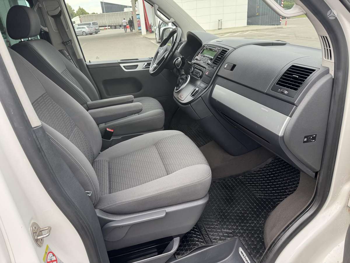 Volkswagen Multivan, 2.0 l., Минивэн