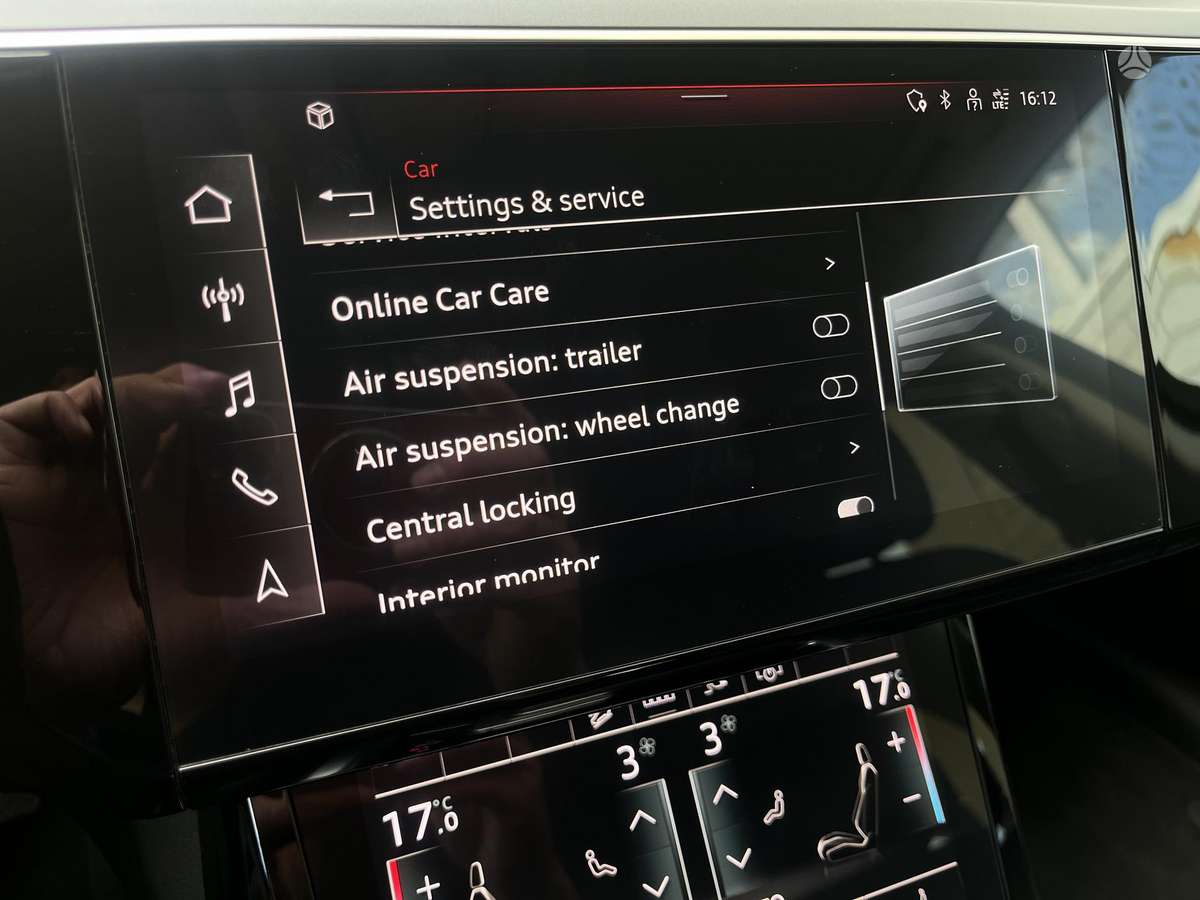 Audi e-tron, 95 kWh, off-road / crossover