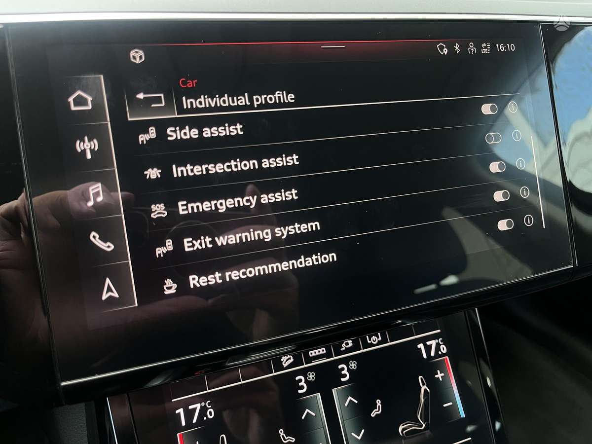 Audi e-tron, 95 kWh, off-road / crossover