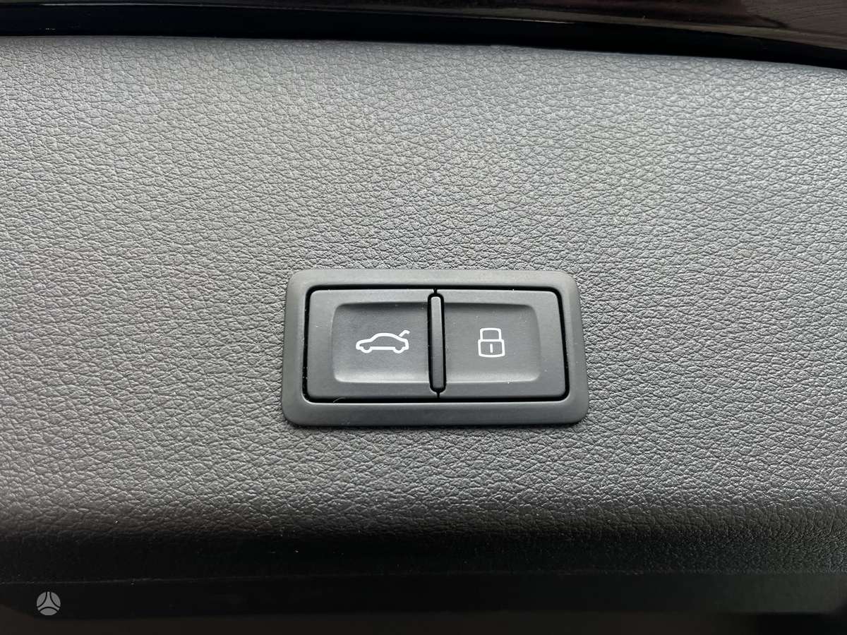 Audi e-tron, 95 kWh, off-road / crossover