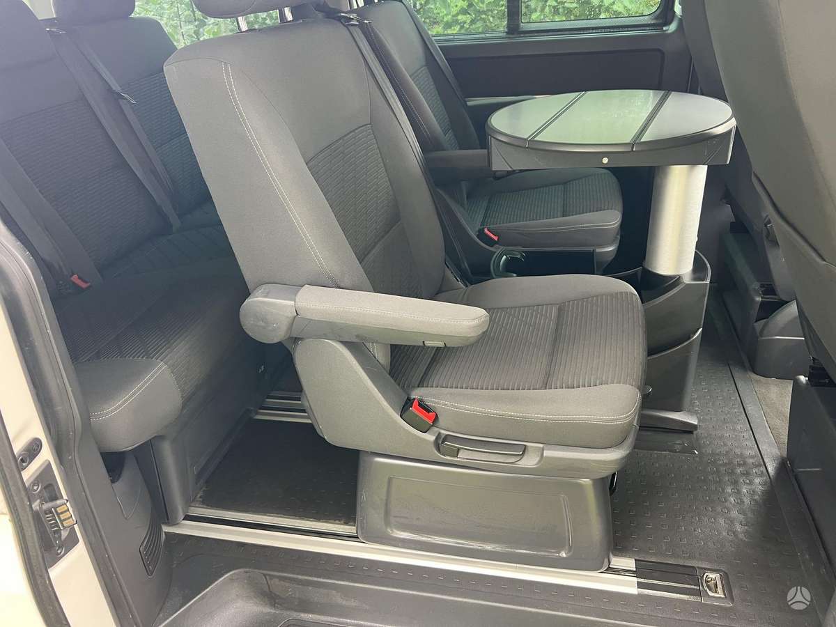 Volkswagen Multivan, 2.0 l., Минивэн