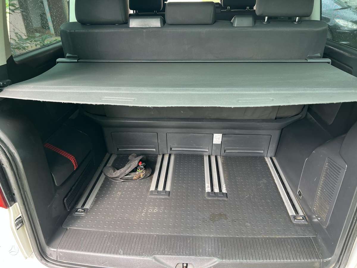 Volkswagen Multivan, 2.0 l., Минивэн