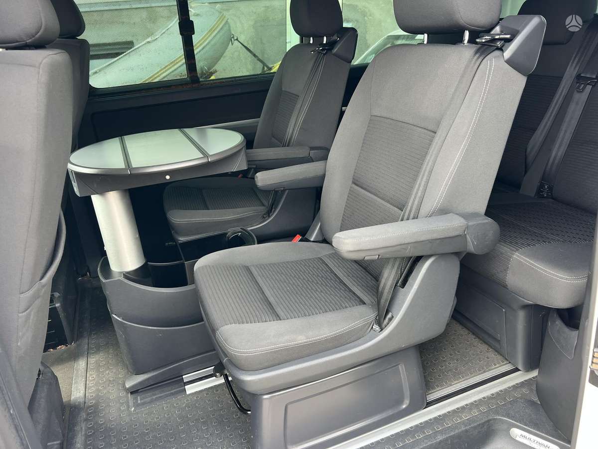 Volkswagen Multivan, 2.0 l., Минивэн