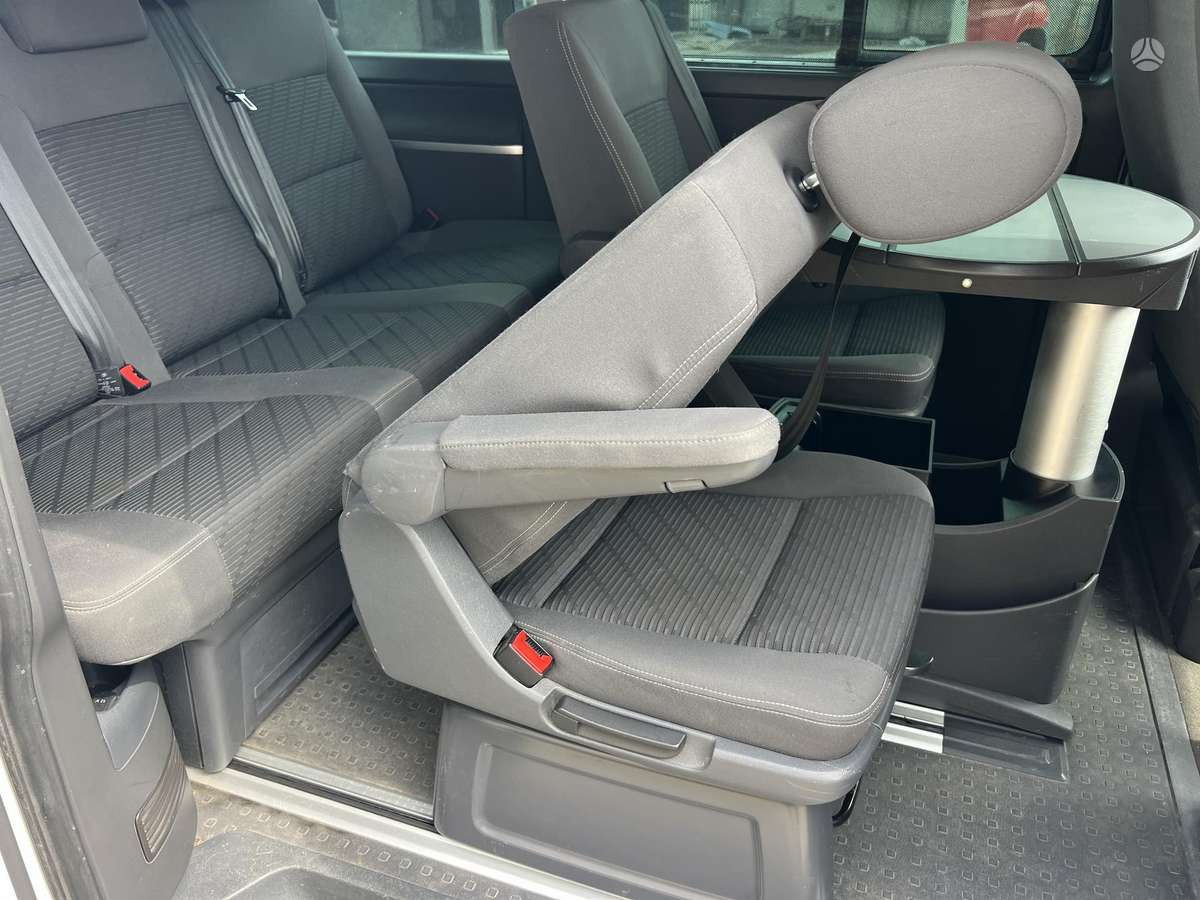 Volkswagen Multivan, 2.0 l., Минивэн