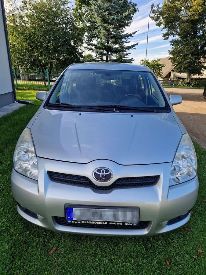 Toyota Corolla Verso - 7
