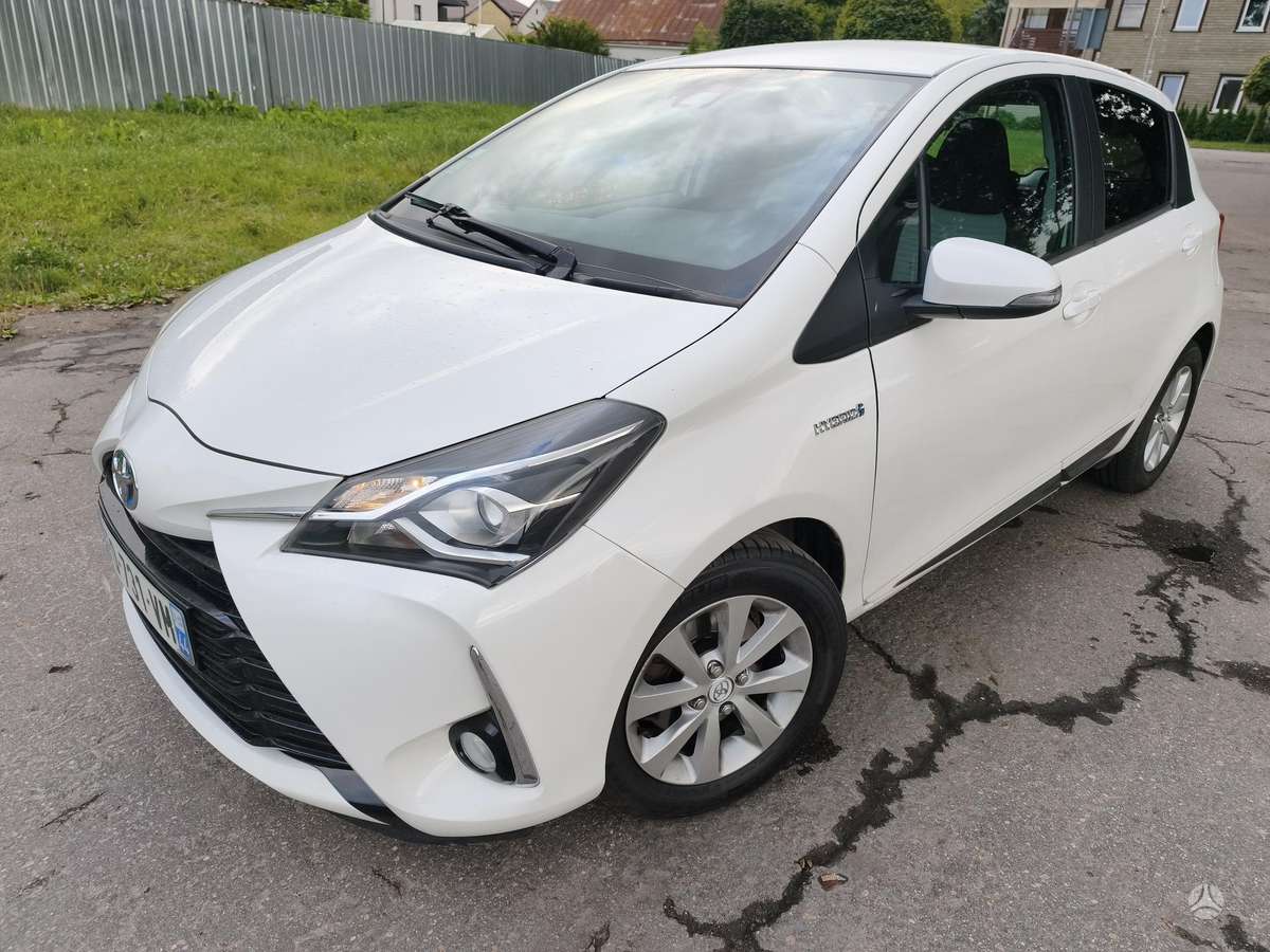 Toyota Yaris - 1