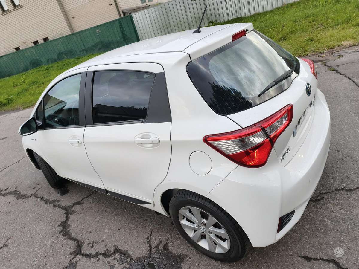 Toyota Yaris - 7