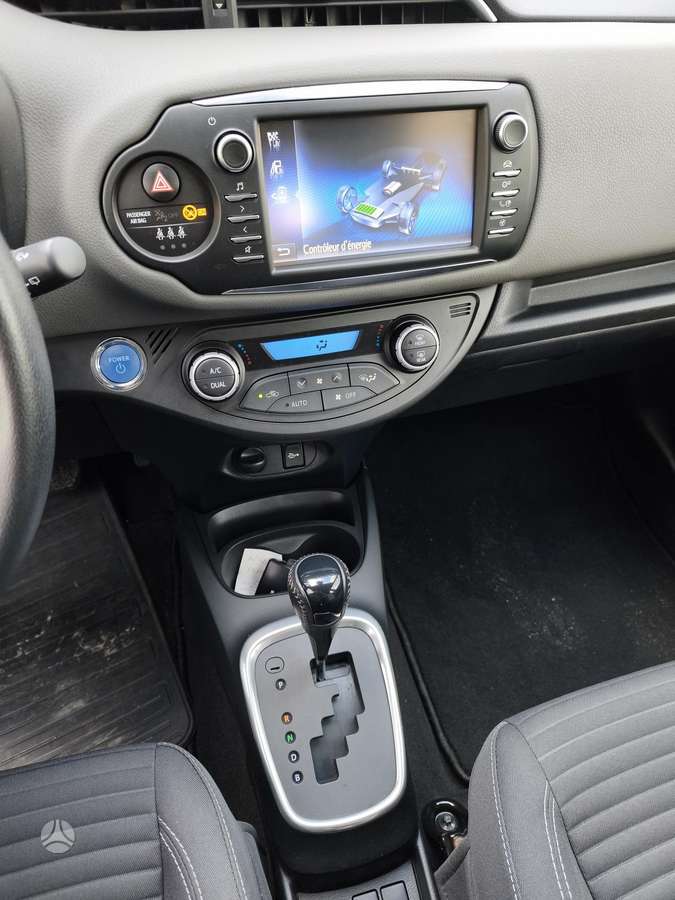 Toyota Yaris - 9