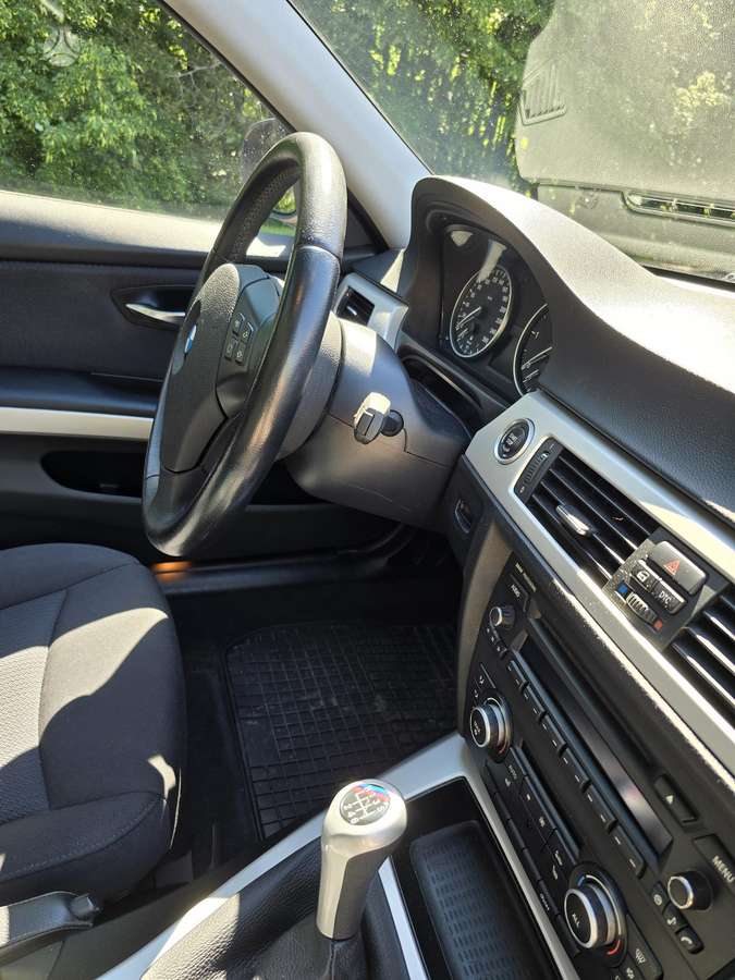 BMW 320, 2.0 l., wagon