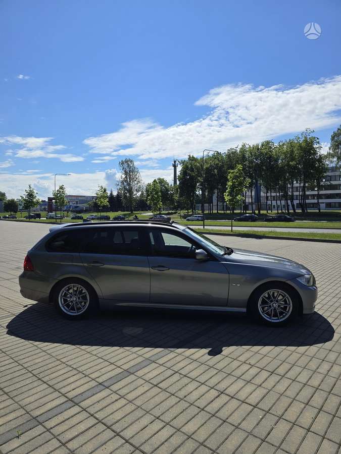 BMW 320, 2.0 l., wagon