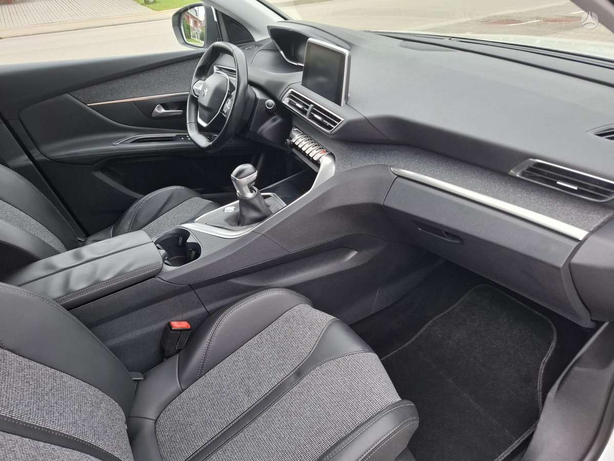 Peugeot 3008 - 10