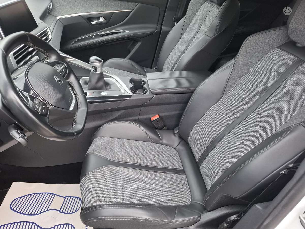 Peugeot 3008 - 11
