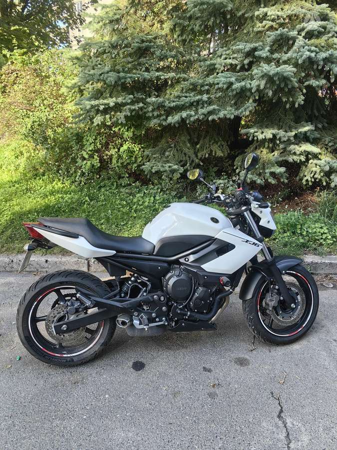Yamaha XJ6 600cc, street / classic