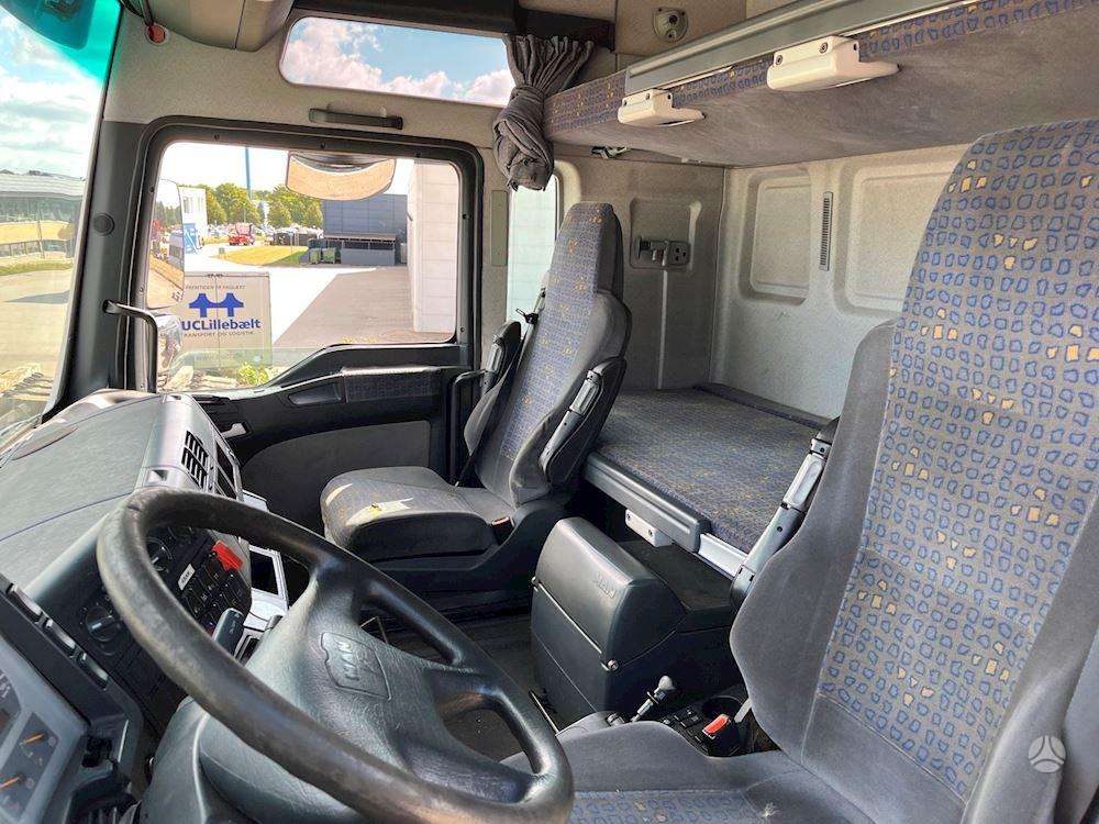 MAN TGA *HIAB 322 E-6 HIPRO*, crane trucks