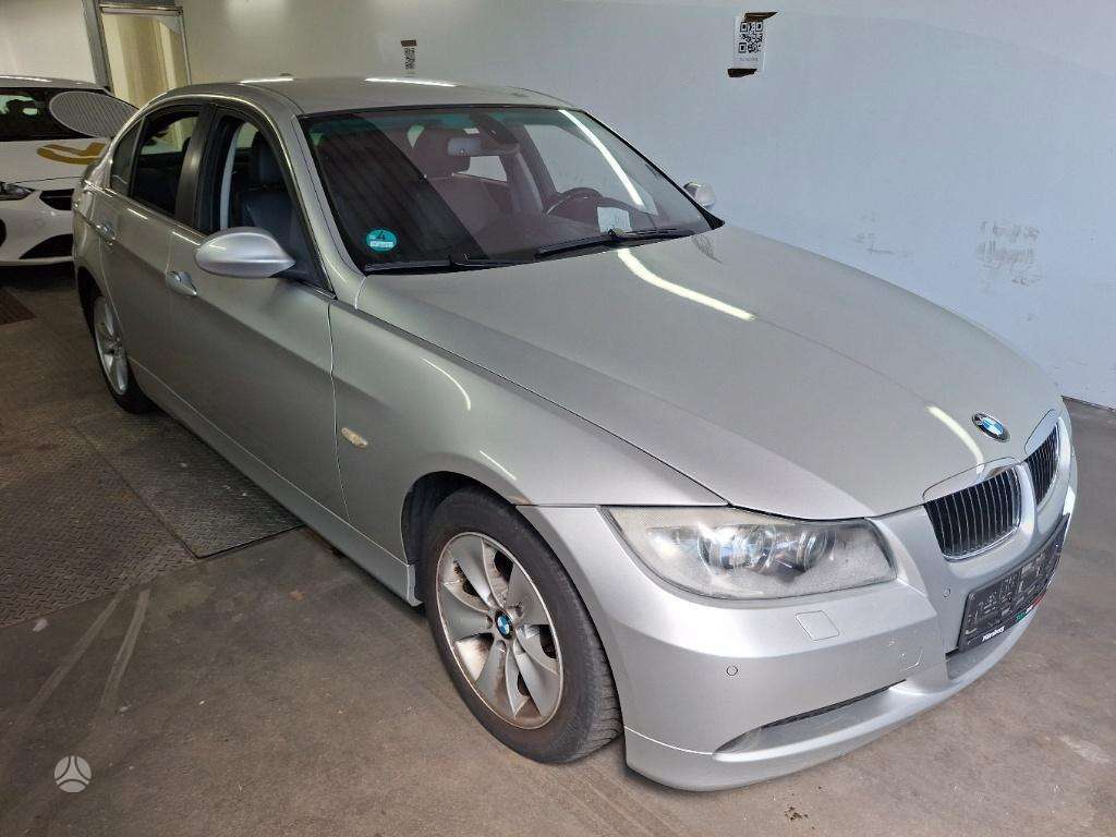 BMW 325, 2.5 l., Седан