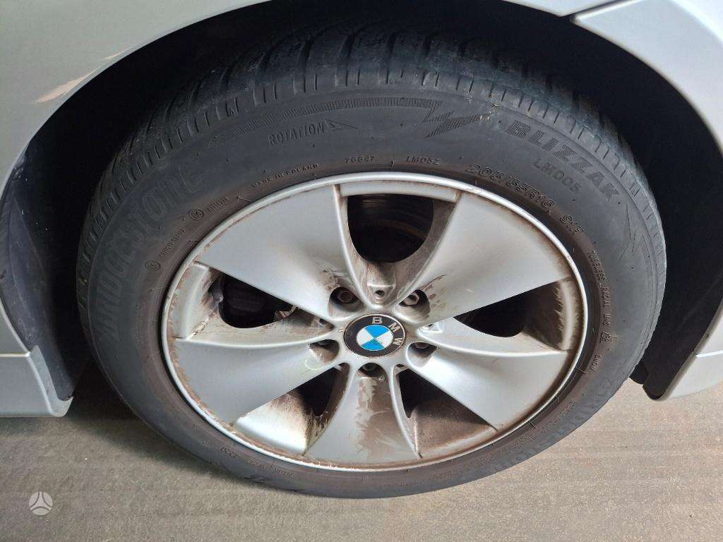 BMW 325, 2.5 l., Седан