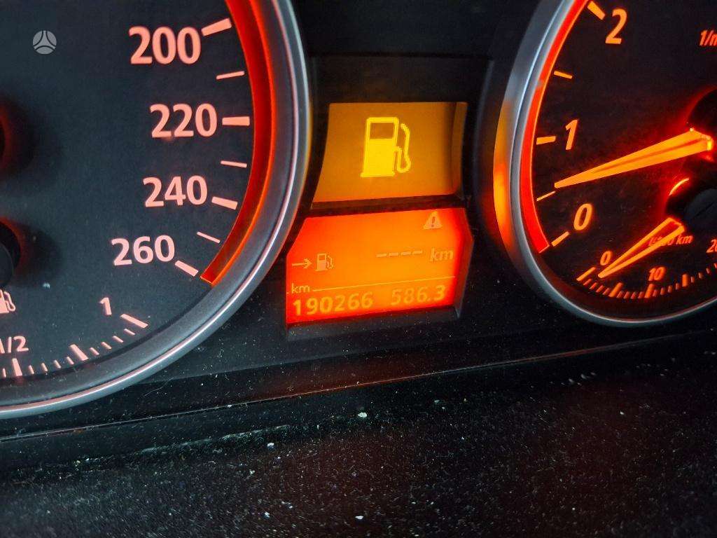 BMW 325, 2.5 l., Седан