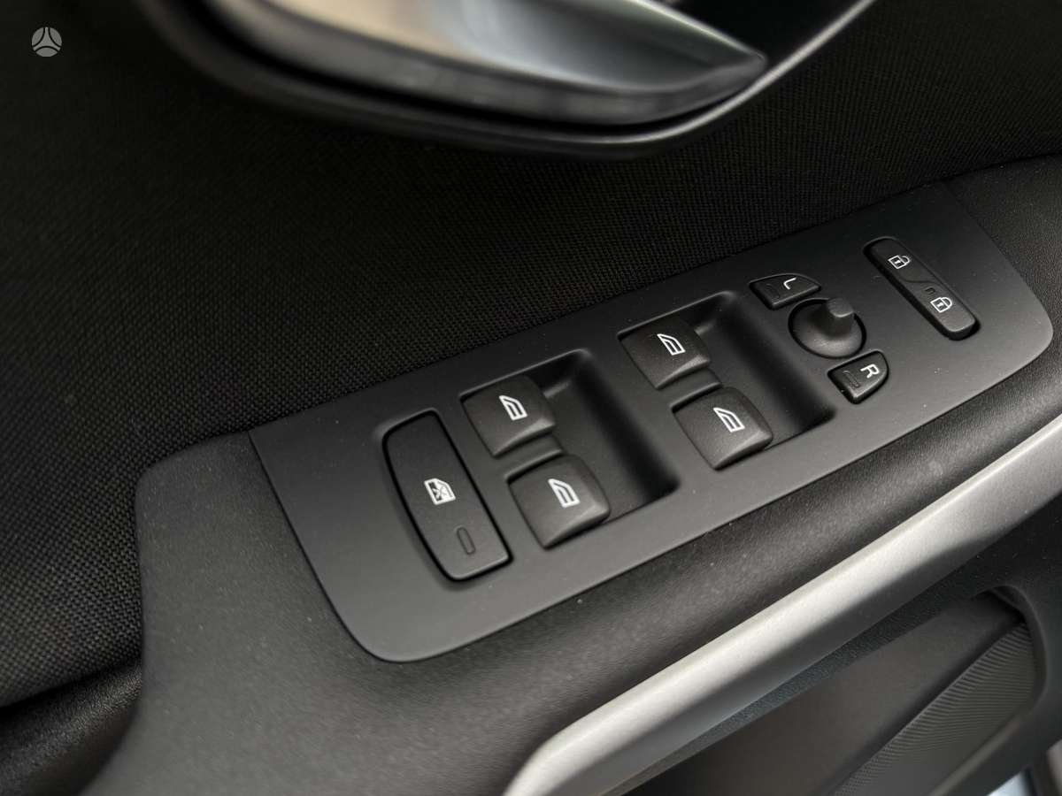 Volvo V40, 2.0 l., Хэтчбек