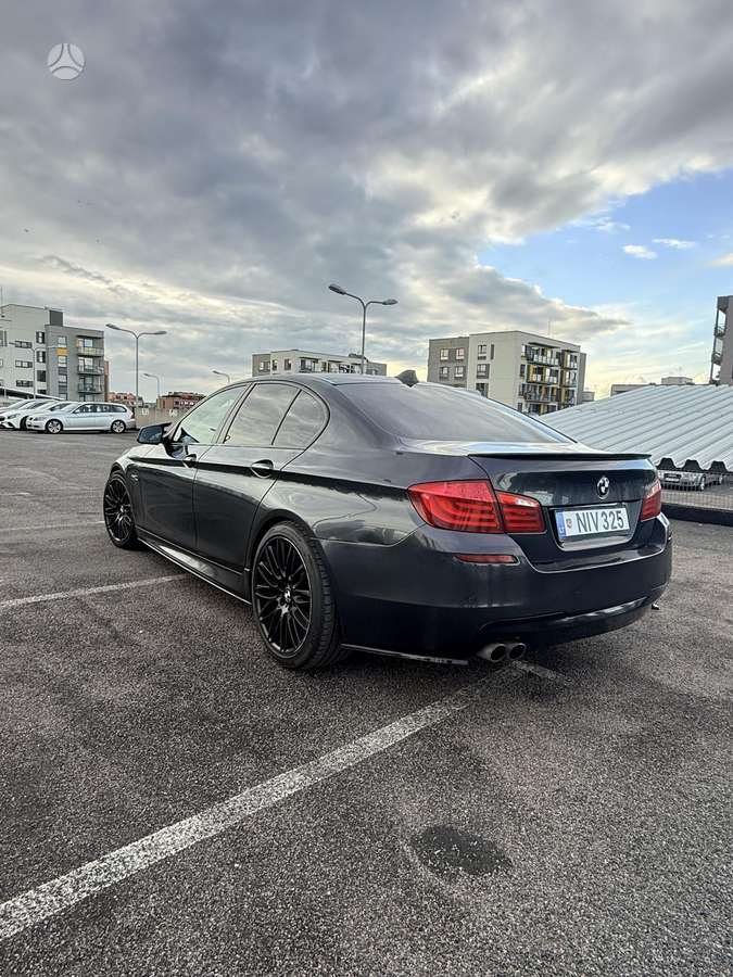 BMW 520, 2.0 l., Седан