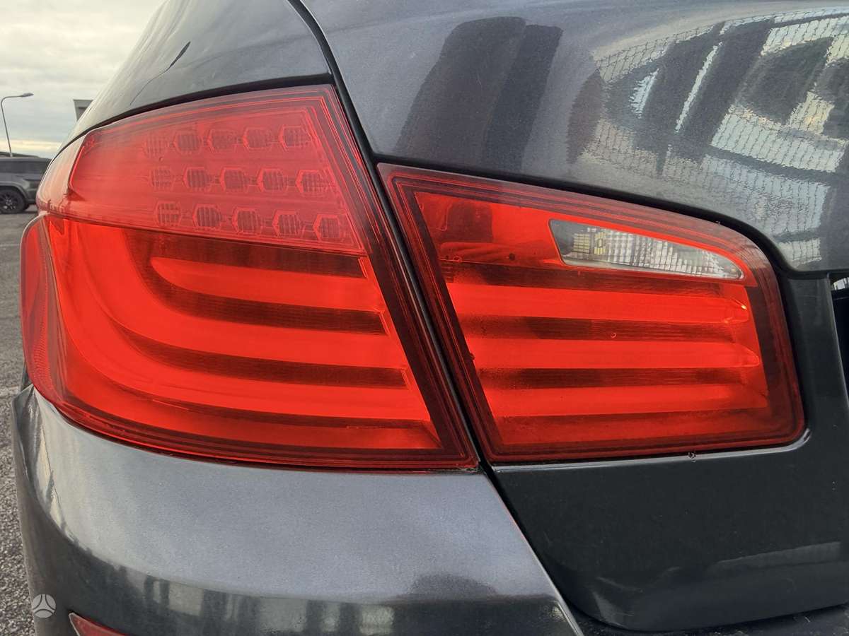 BMW 520, 2.0 l., Седан