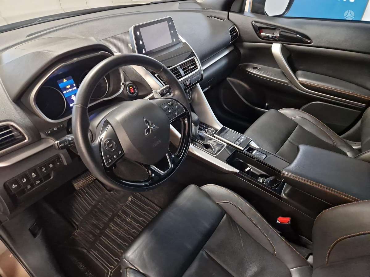 Mitsubishi Eclipse Cross, 1.5 l., off-road / crossover