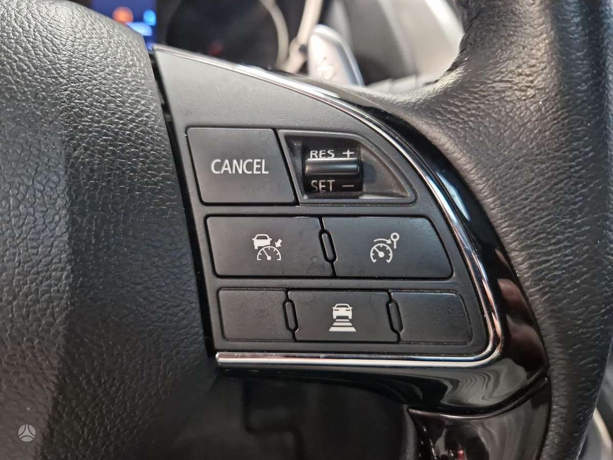 Mitsubishi Eclipse Cross, 1.5 l., off-road / crossover