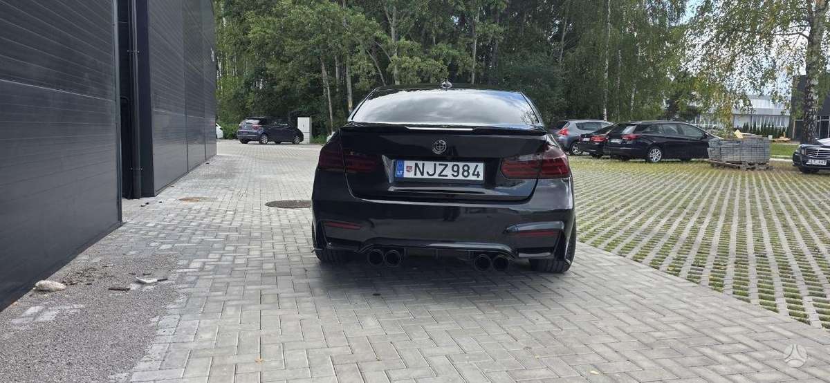 BMW 328, 2.0 l., Седан