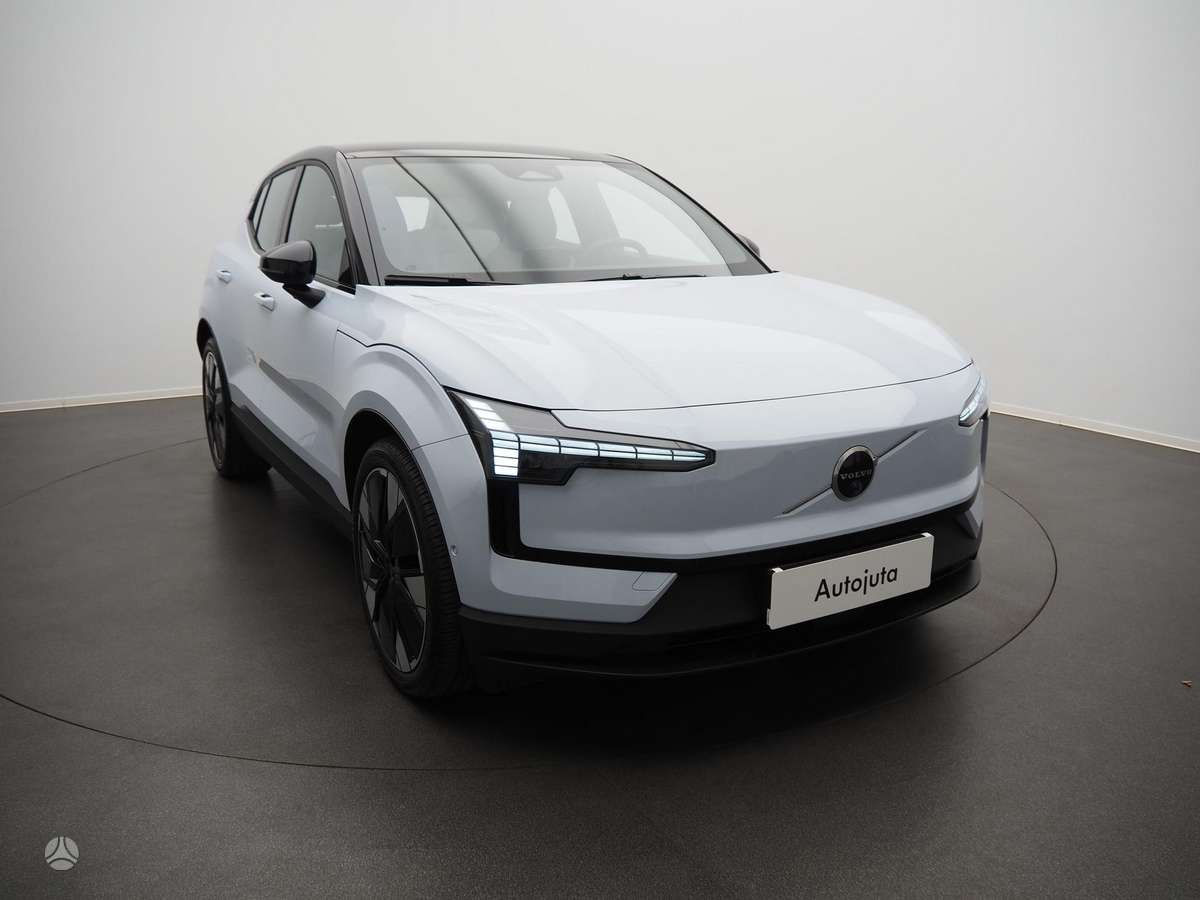 Volvo EX30, off-road / crossover