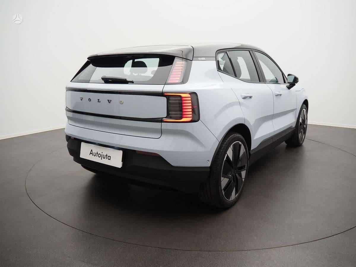Volvo EX30, off-road / crossover