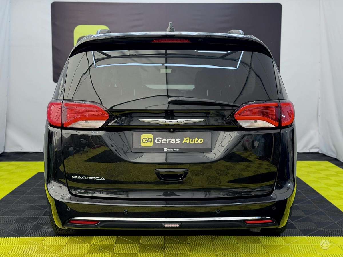 Chrysler Pacifica, 3.6 l., Минивэн