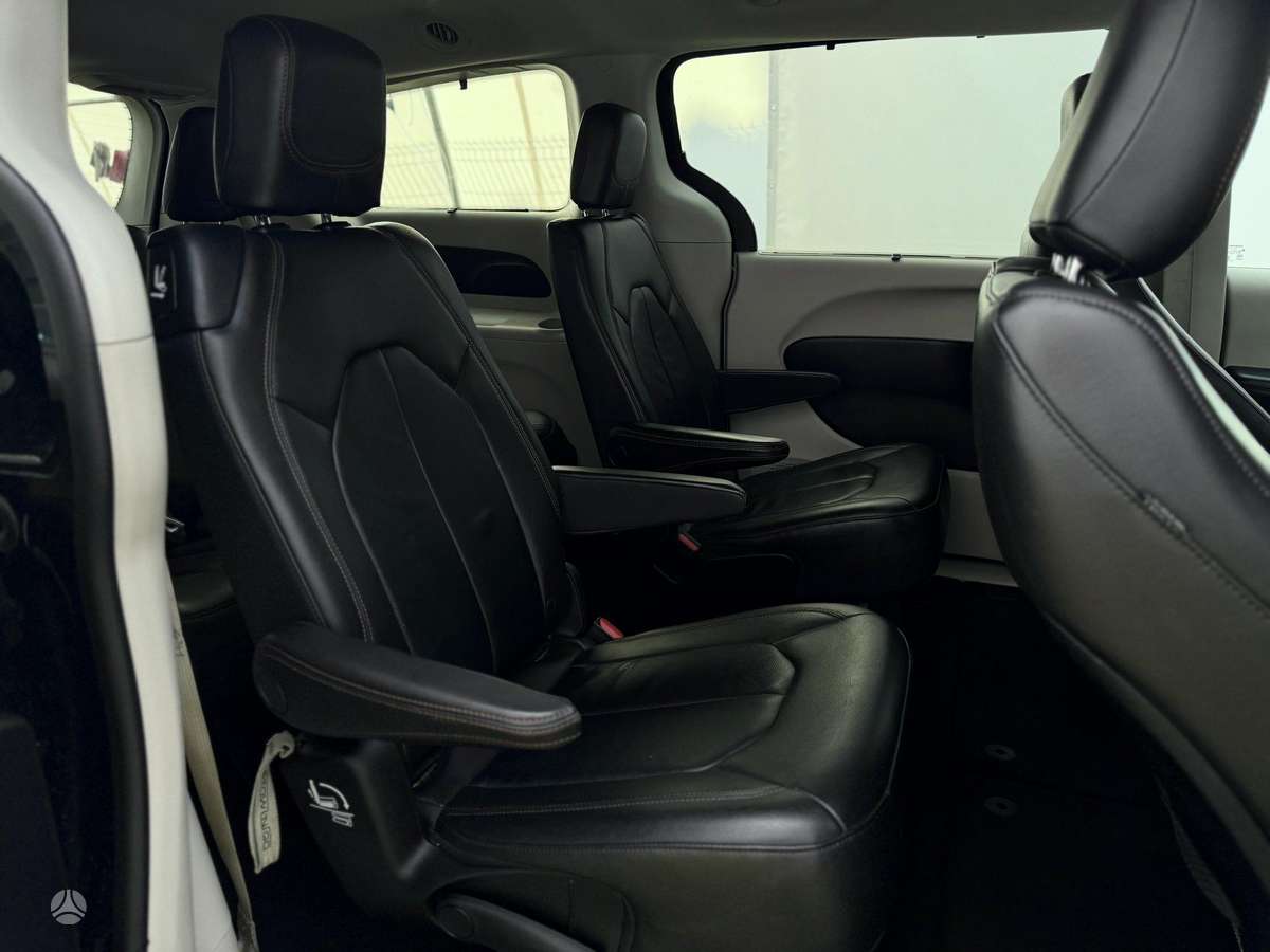 Chrysler Pacifica, 3.6 l., Минивэн