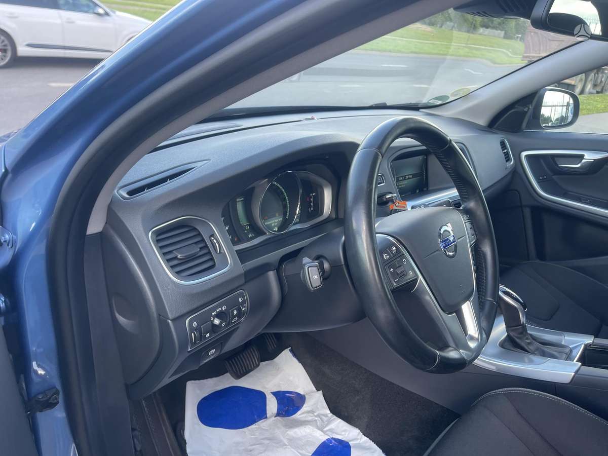 Volvo V60, 2.0 l., Универсал