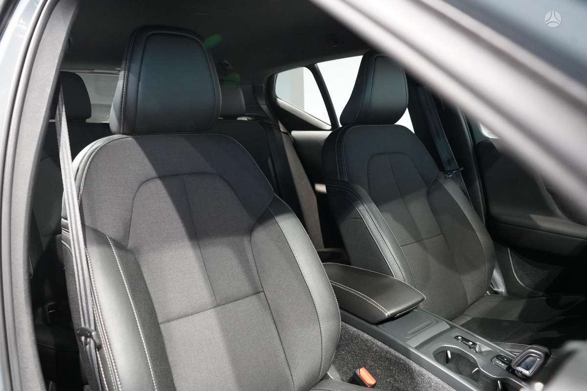 Volvo XC40 - 11