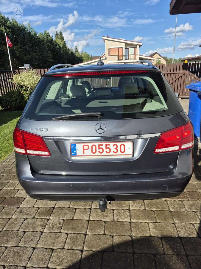 Mercedes-Benz E200, 2.0 l., Универсал