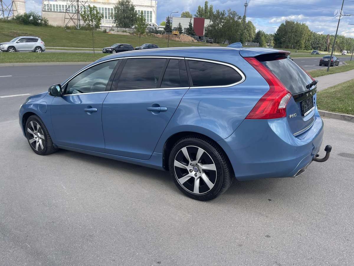 Volvo V60, 2.4 l., Универсал