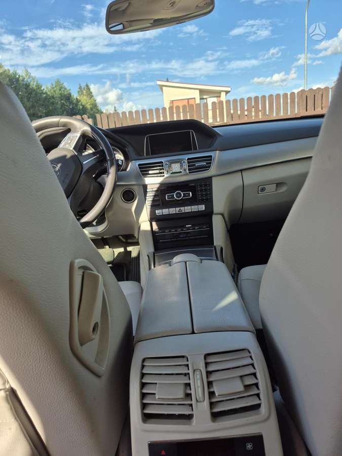 Mercedes-Benz E200, 2.0 l., Универсал