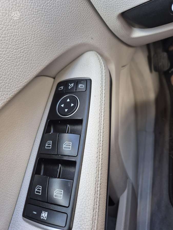 Mercedes-Benz E200, 2.0 l., Универсал