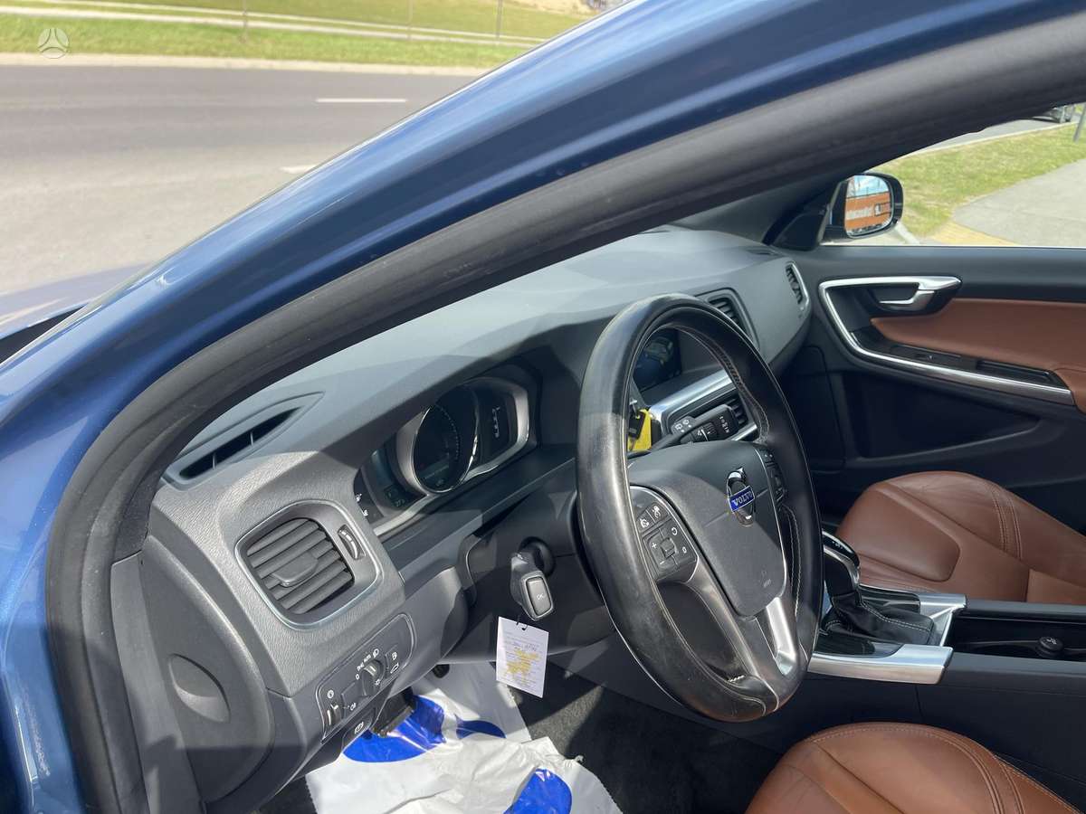 Volvo V60, 2.4 l., Универсал