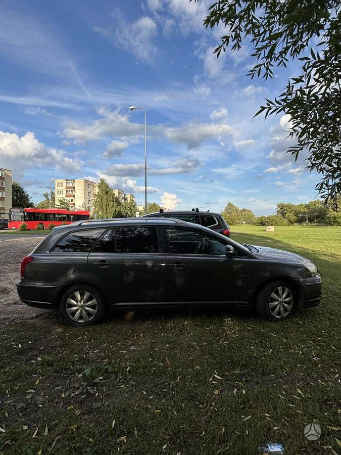 Toyota Avensis - 3
