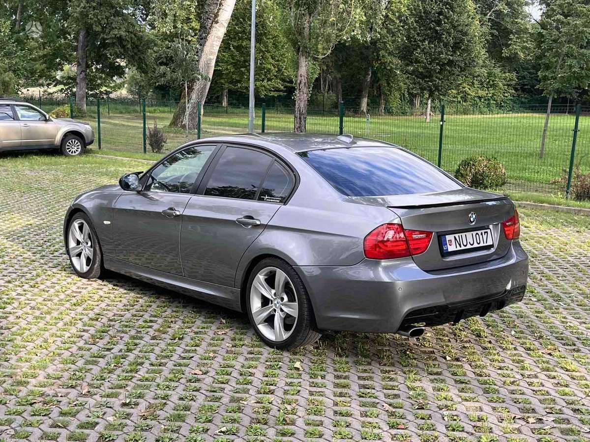 BMW 320, 2.0 l., Седан