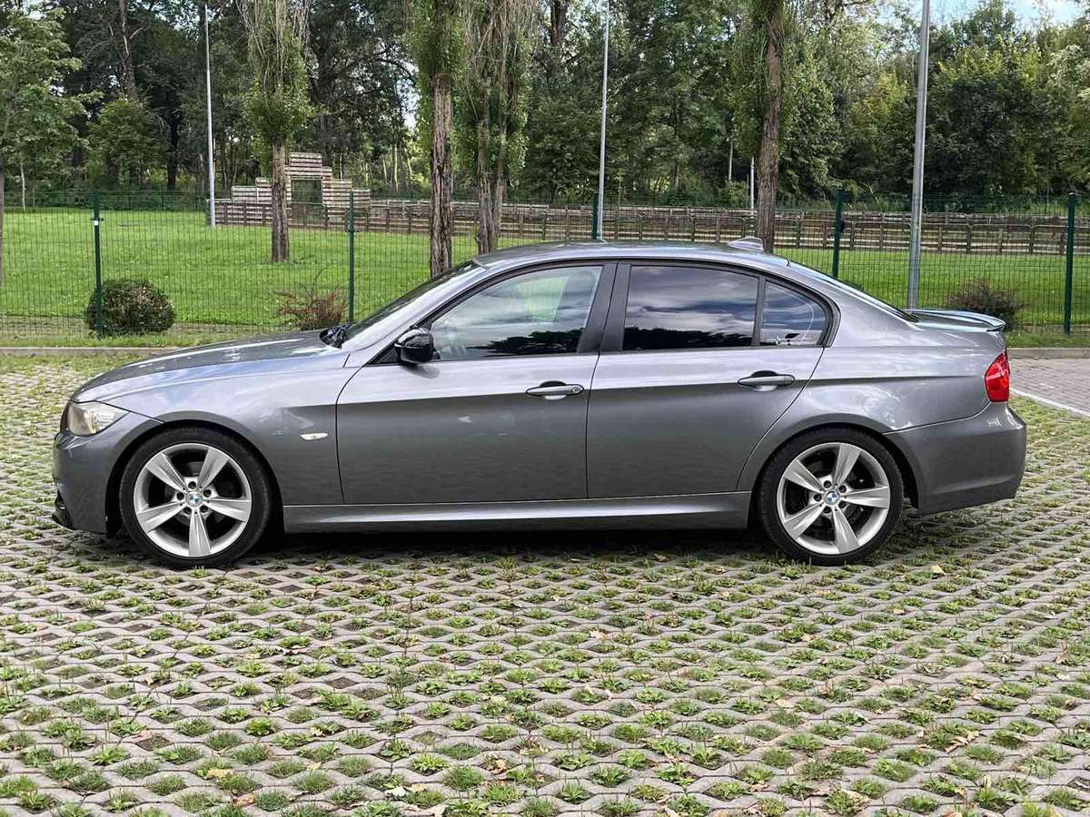 BMW 320, 2.0 l., Седан