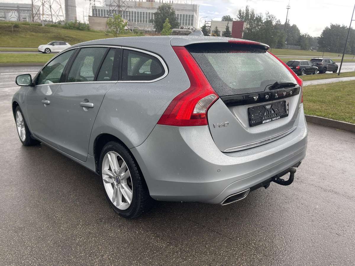 Volvo V60, 2.4 l., Универсал