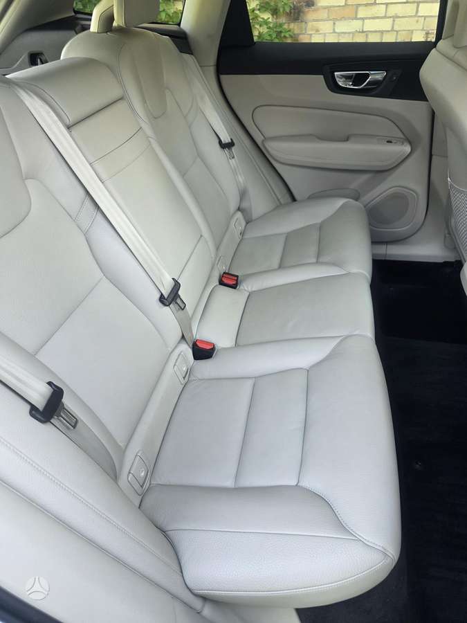 Volvo XC60 - 11