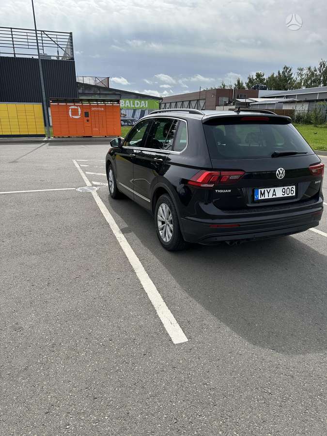 Volkswagen Tiguan - 2