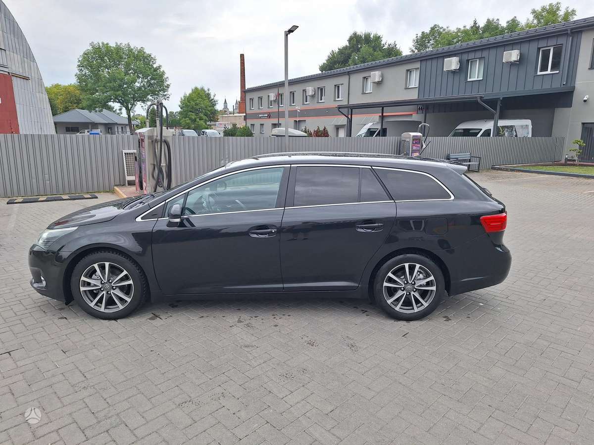 Toyota Avensis, 2.0 l., Универсал