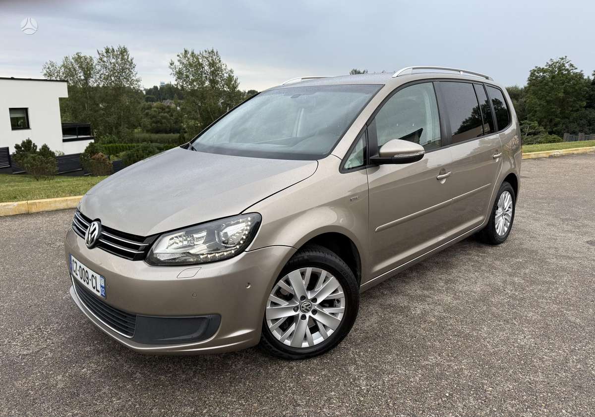 Volkswagen Touran - 1