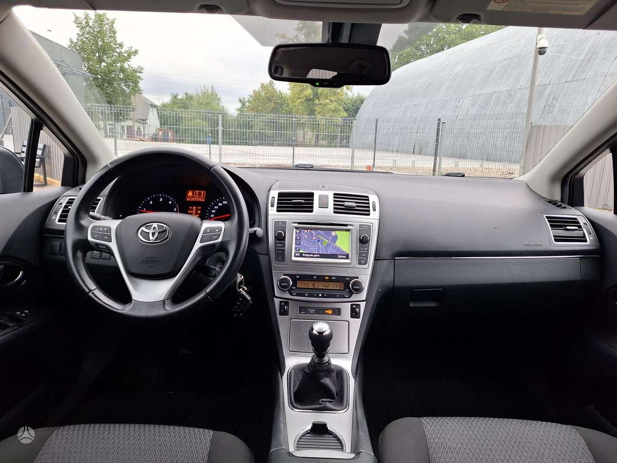 Toyota Avensis, 2.0 l., Универсал
