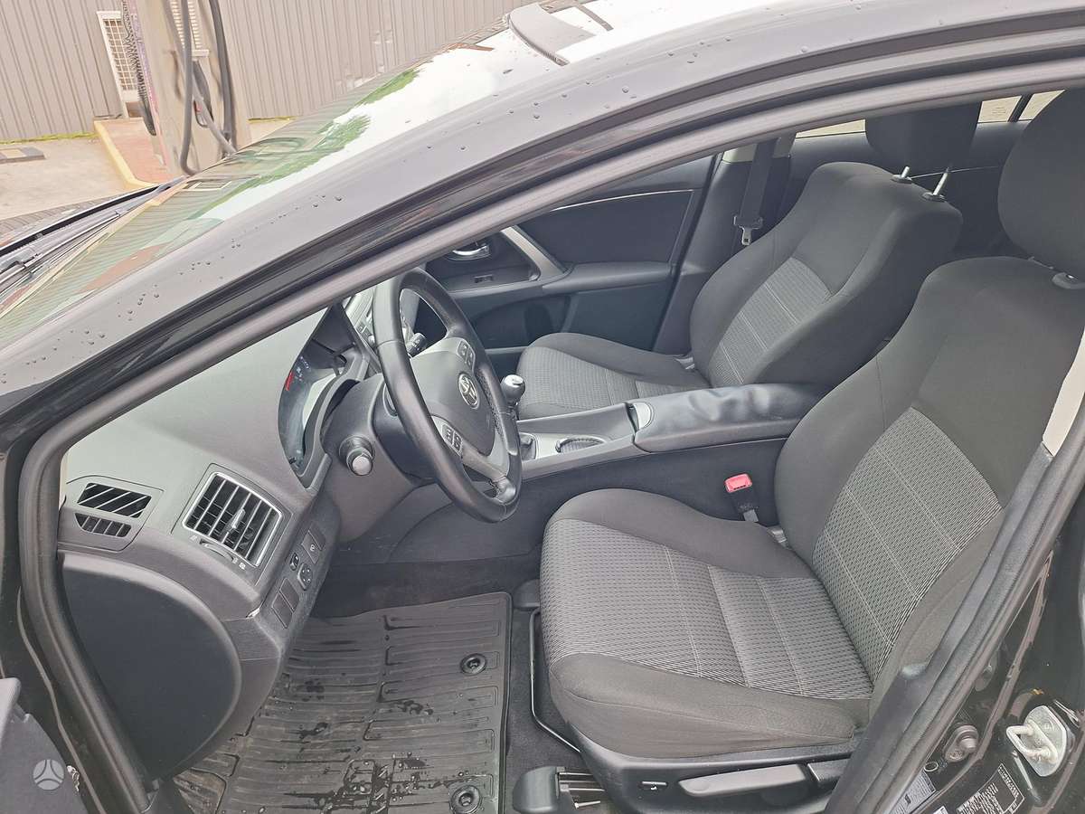 Toyota Avensis, 2.0 l., Универсал